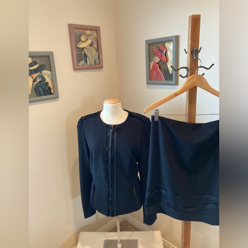 Polyester Black Stylish Suit - image 1